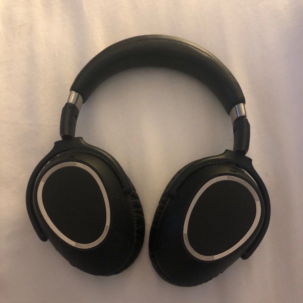 Sennheiser PXC550 Wireless Headphones